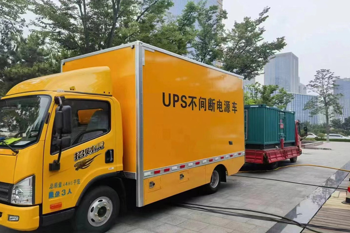 罗江发电机租赁施工现场
