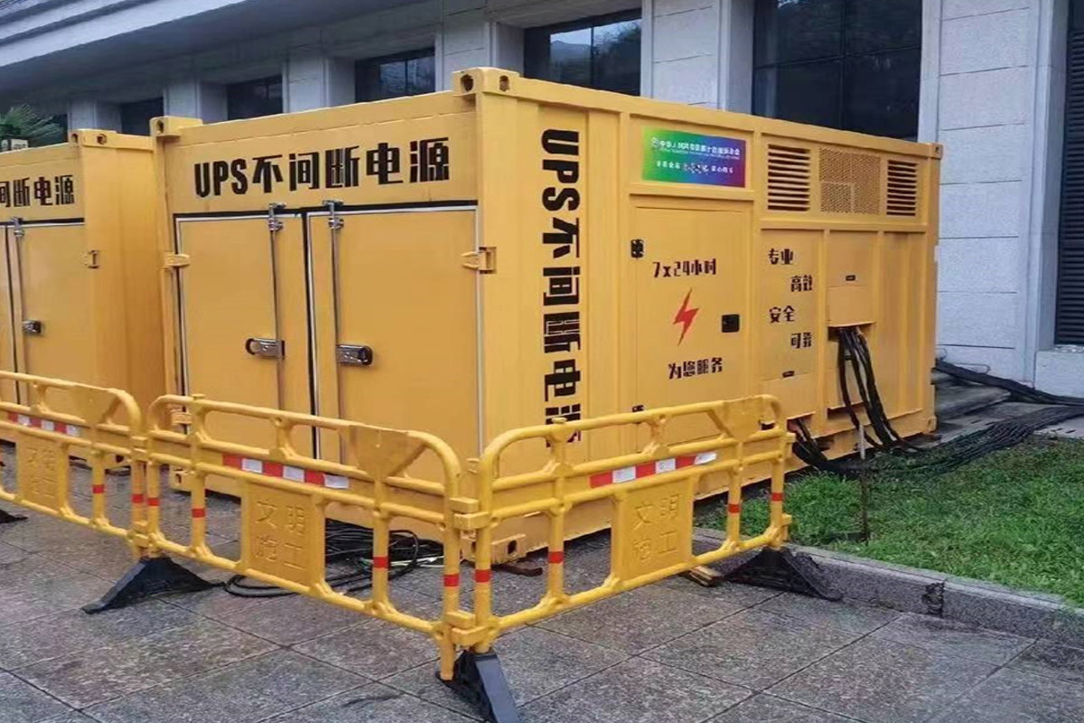 罗江发电机租赁施工现场